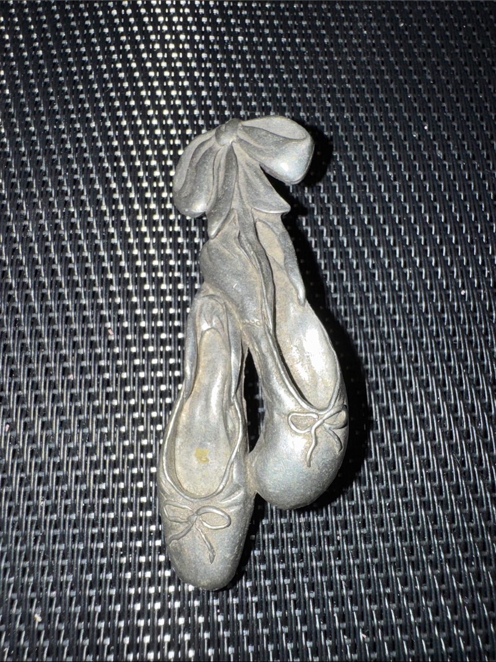 Vintage Ballet Slippers Brooch by Seagull Pewter in Pewter.